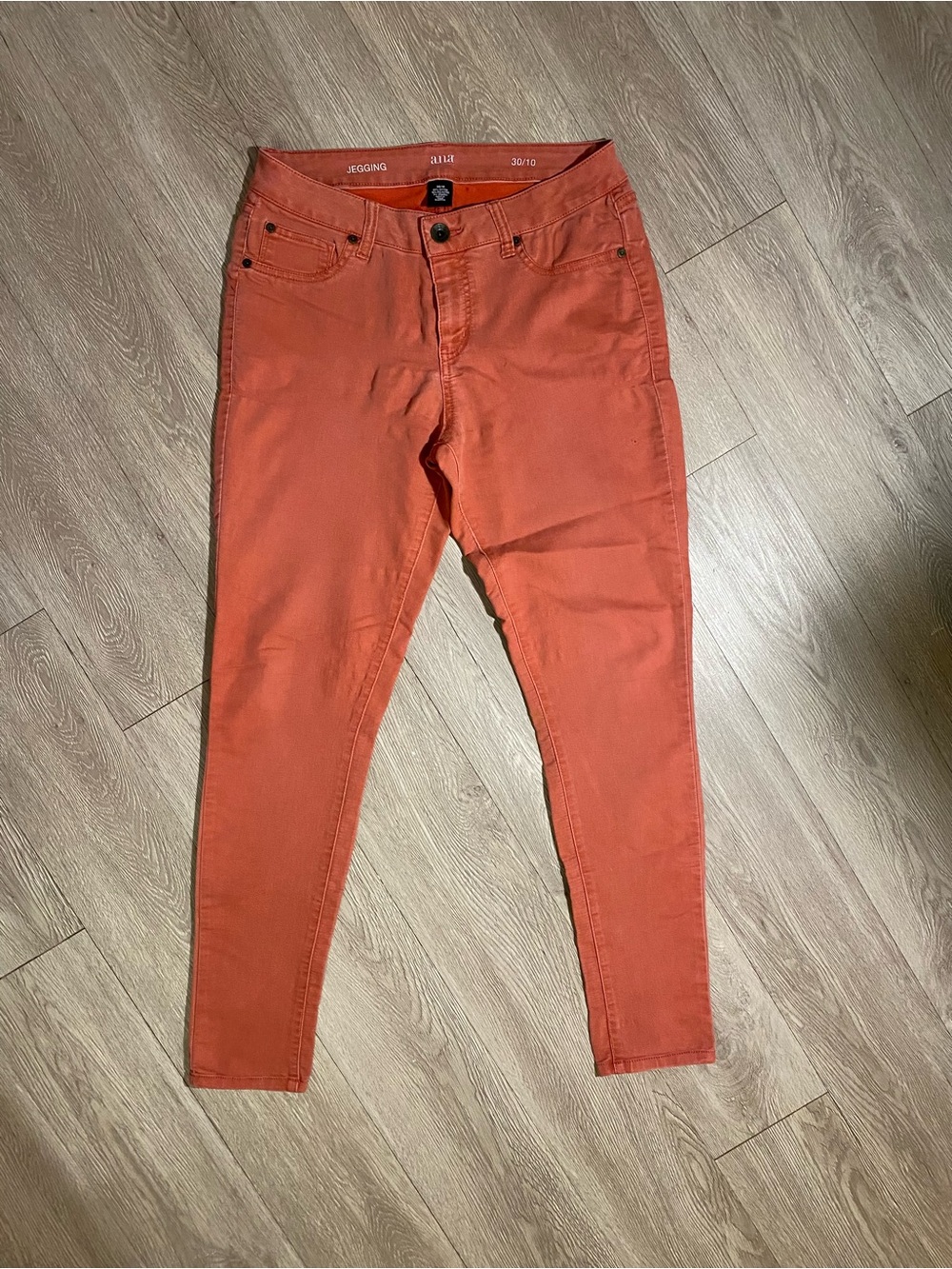 💜3/$25💜 ana jeggings size 30/10